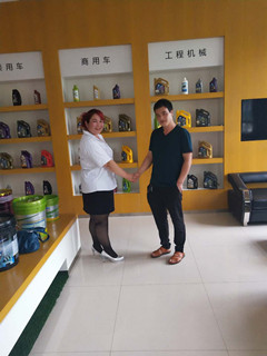 德齒潤滑油展區(qū)