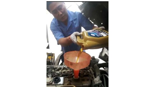 機油那個牌子好？ 自己更換潤滑油的方法
